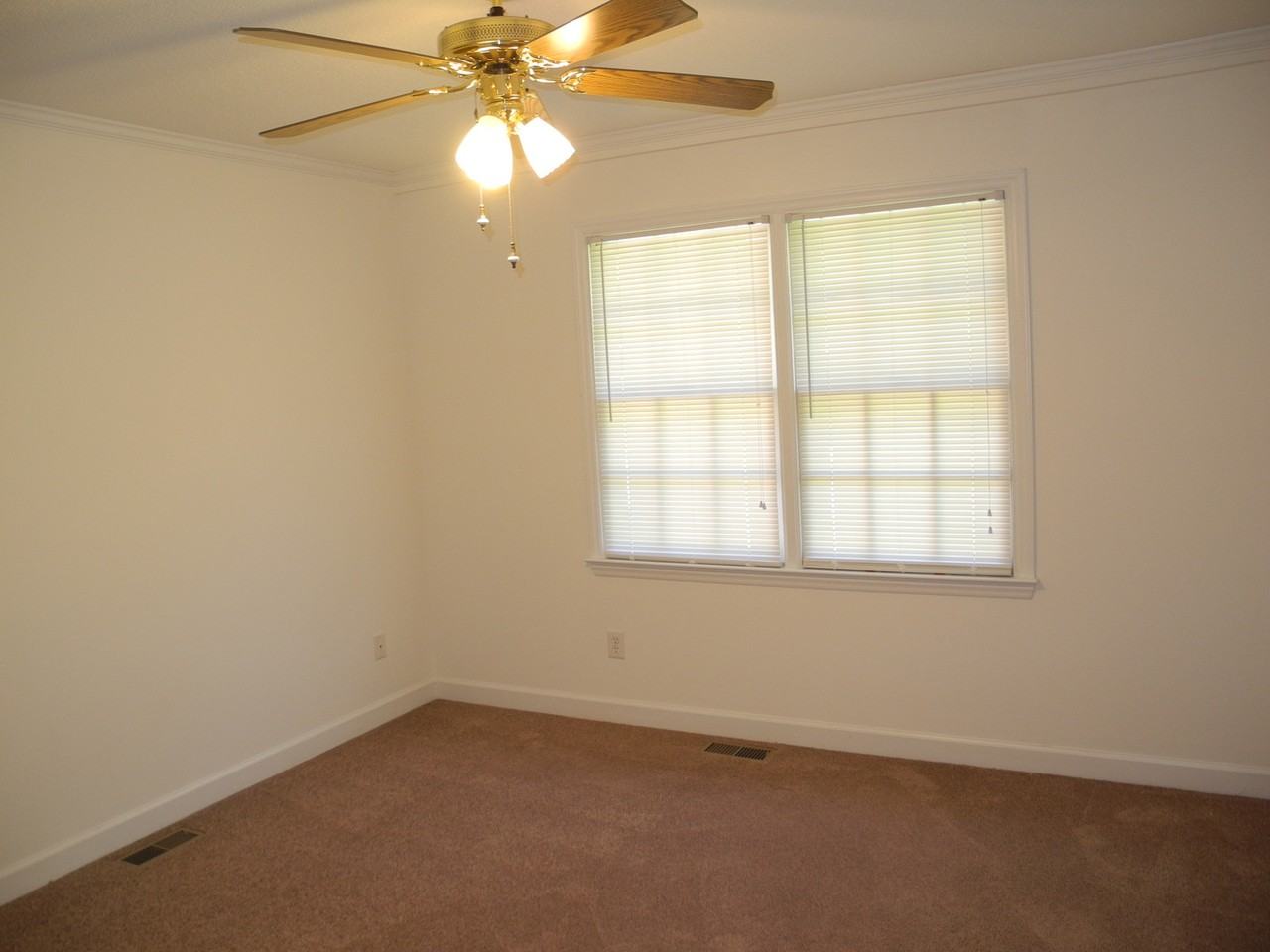 2019 S Mebane St Apt B - Photo 7 of 8