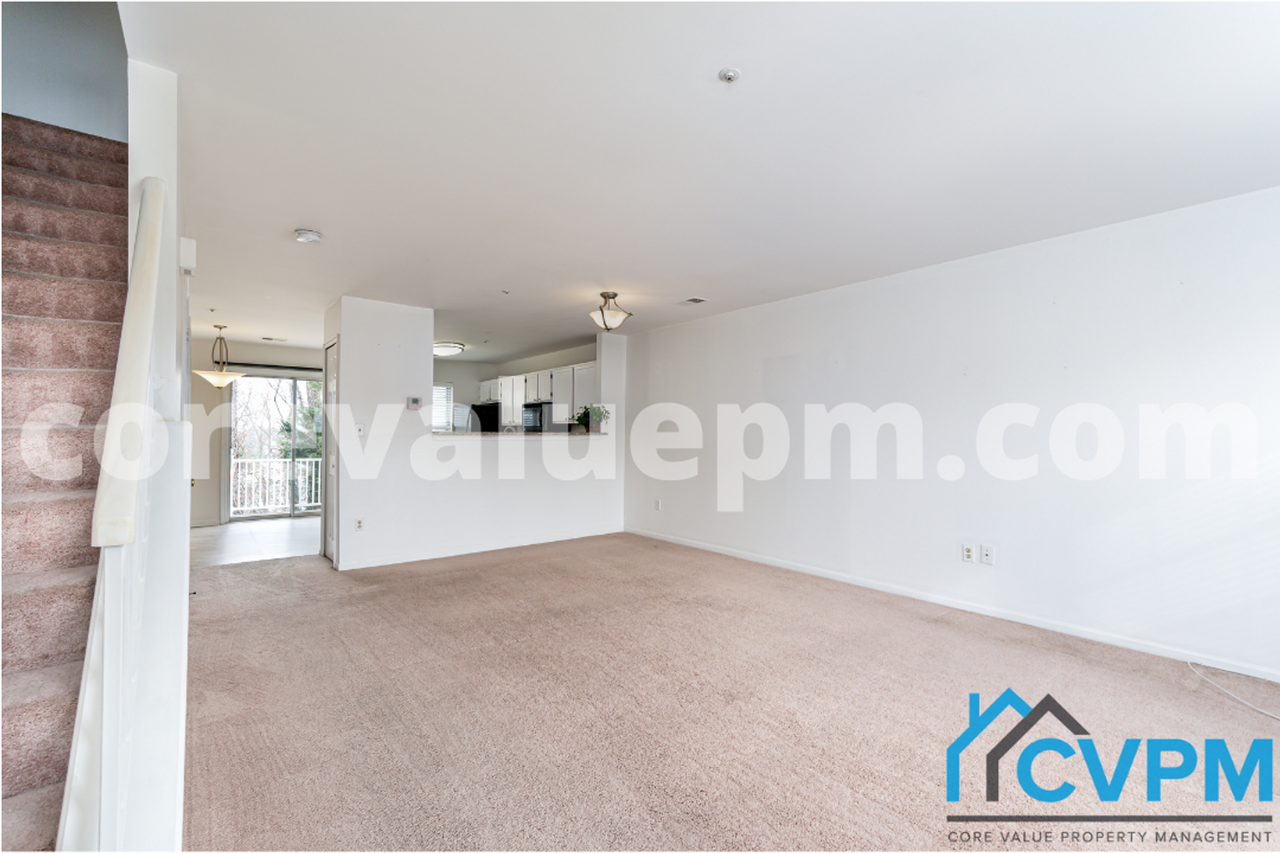 1425 Nestlewood Ct - Photo 2 of 25