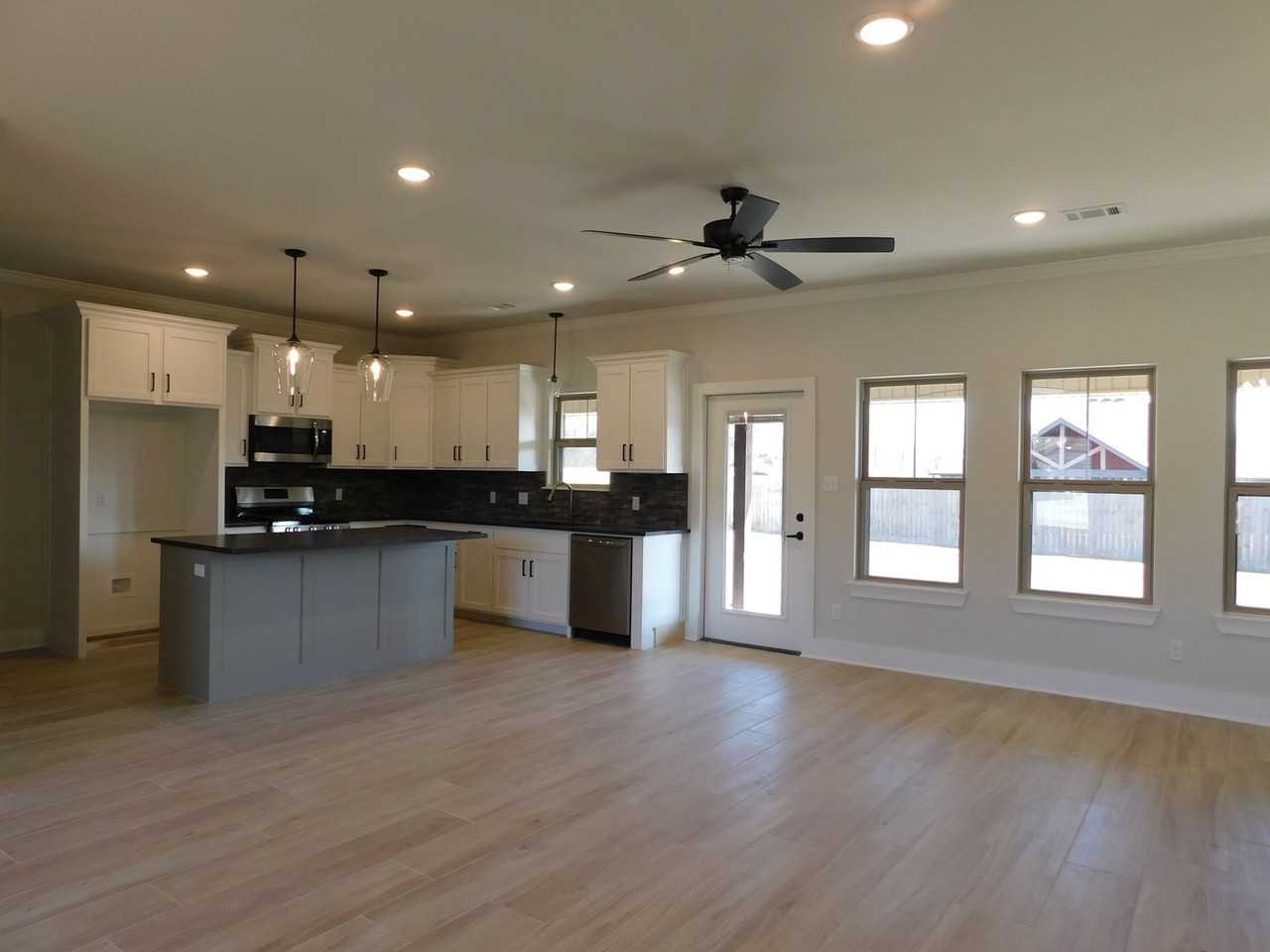 1026 Partridge Pl - Photo 3 of 15