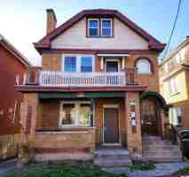 featured image of 1057 Schiff Ave