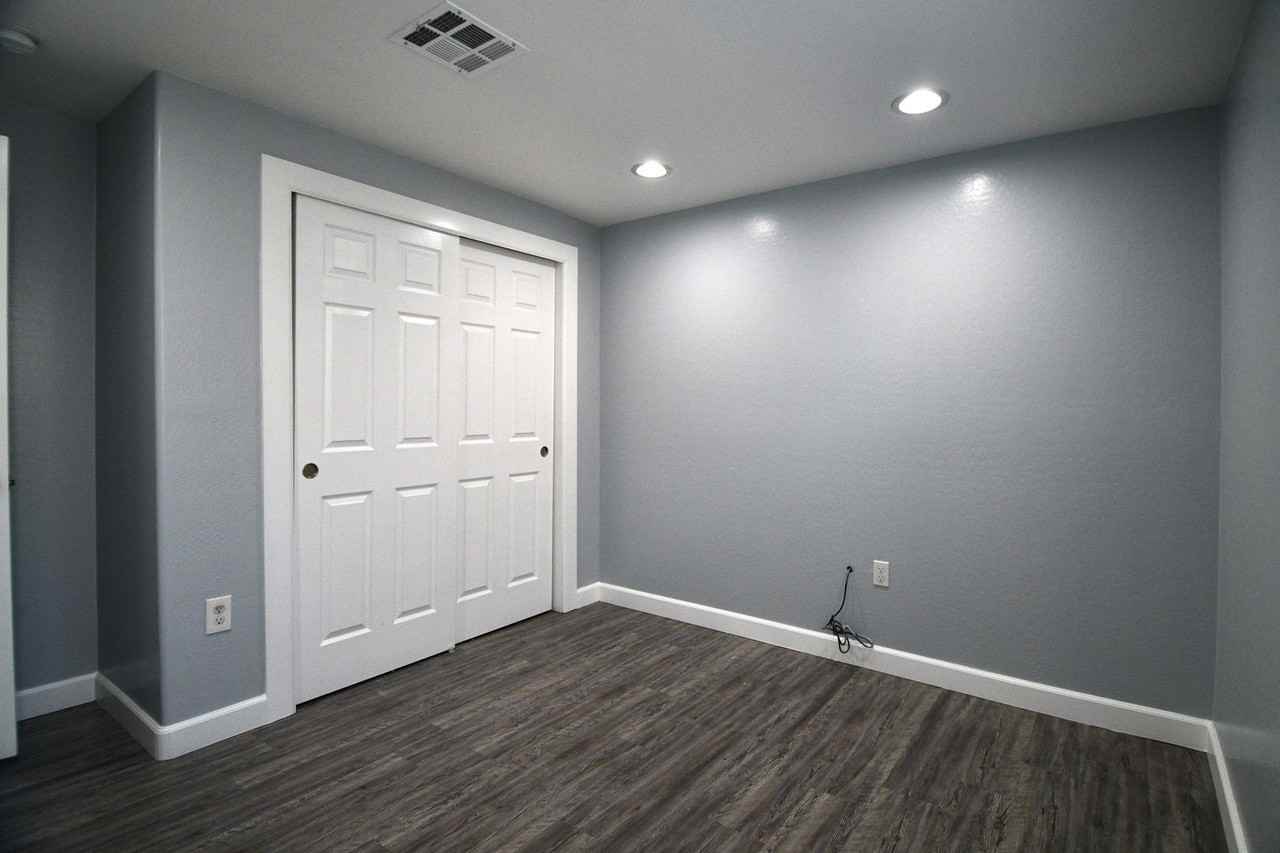 3018 West Hazelwood Street - Photo 5 of 15