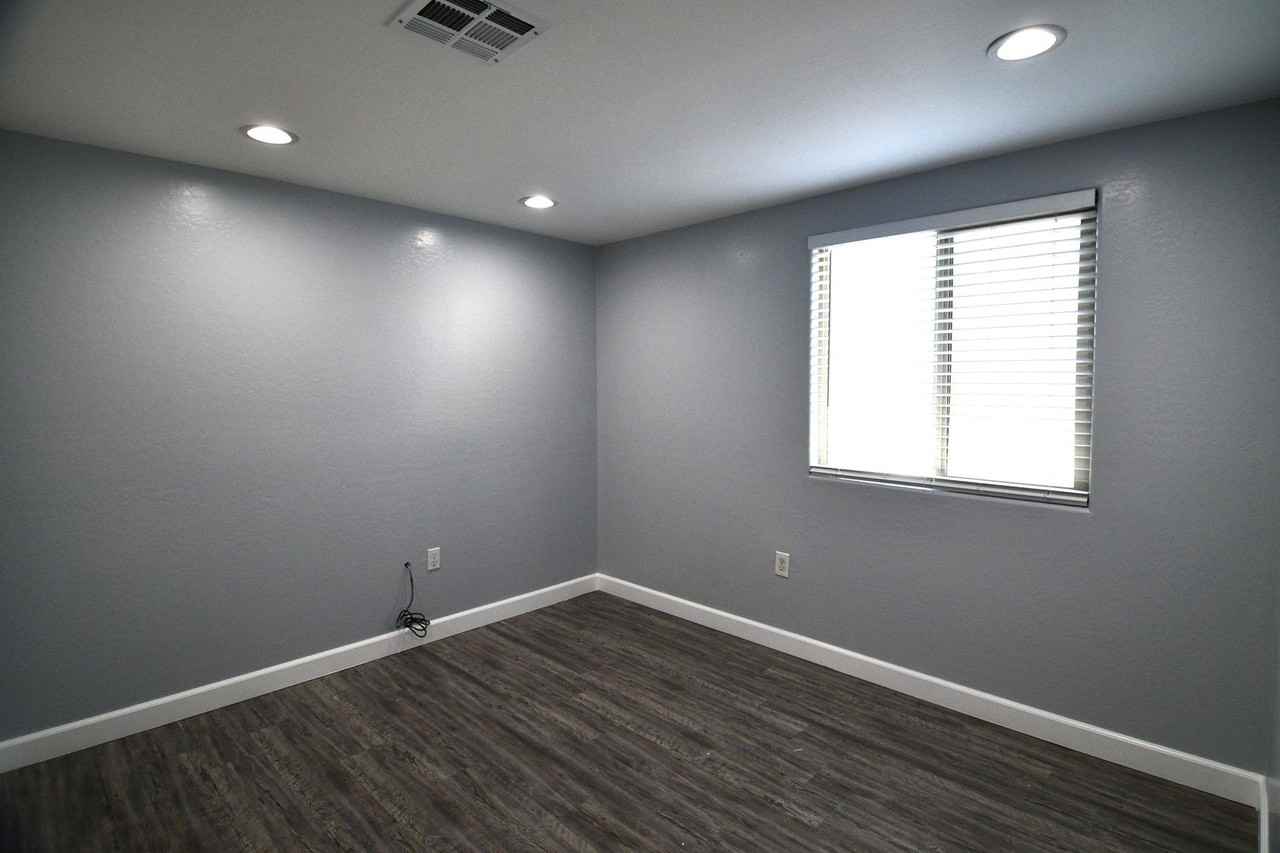 3018 West Hazelwood Street - Photo 6 of 15