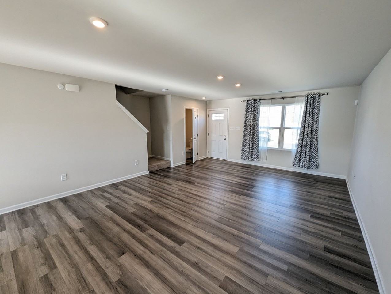 101 Spiers Ln - Photo 3 of 14