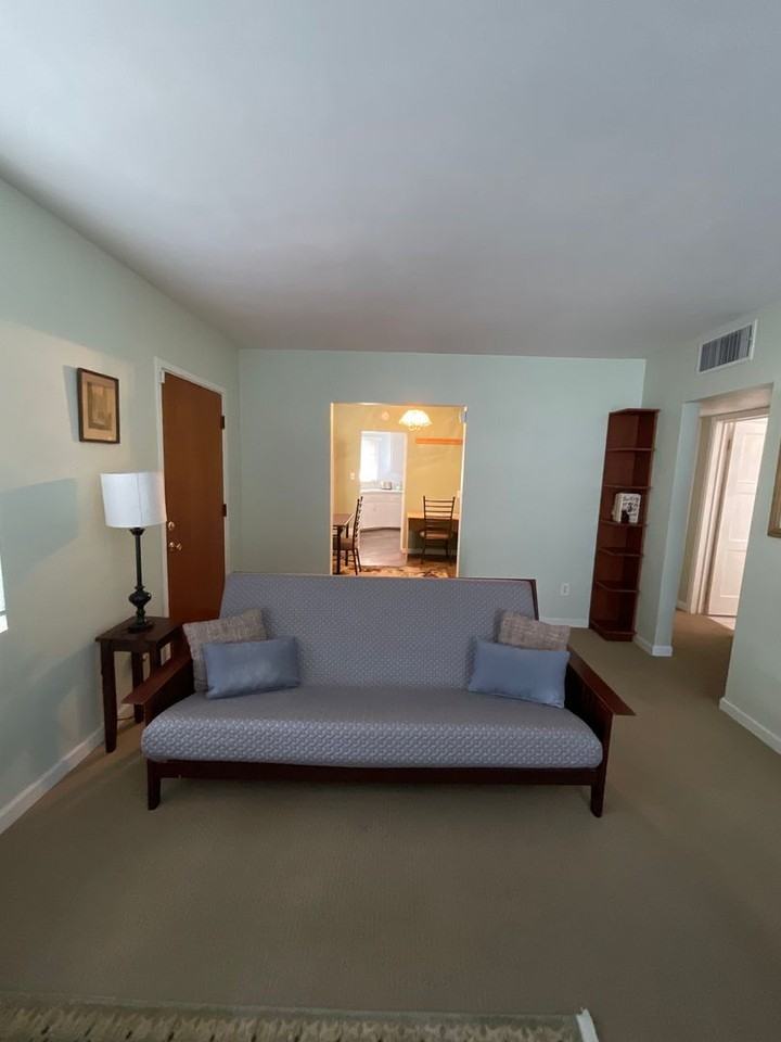 5018 E Eastland St - Photo 6 of 19