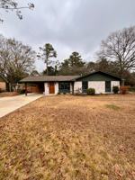 featured image of 1015 Flowers Ave