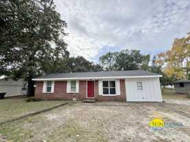 330 Oakland Cir Nw - Photo 1 of 1