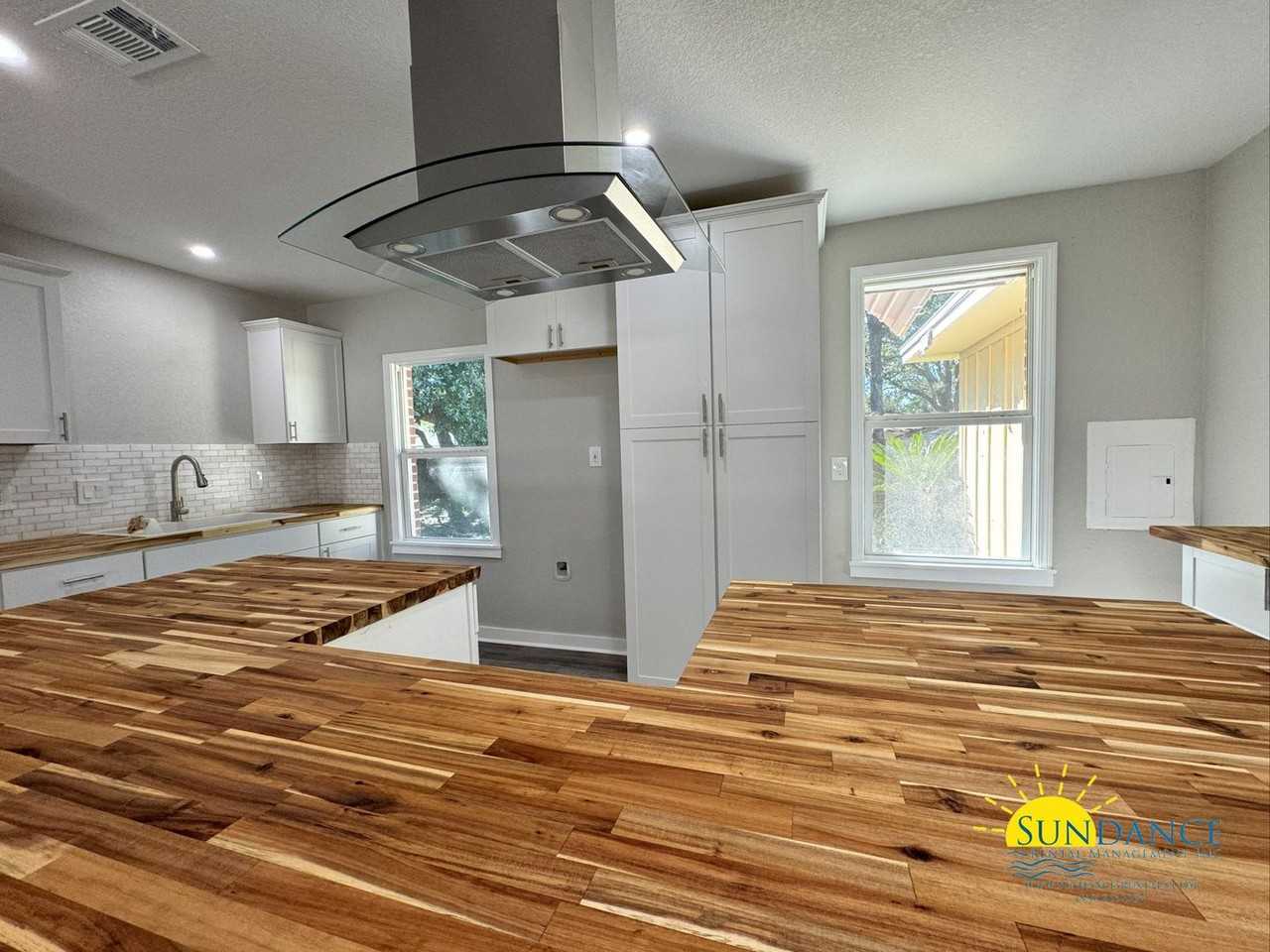 330 Oakland Cir Nw - Photo 7 of 18