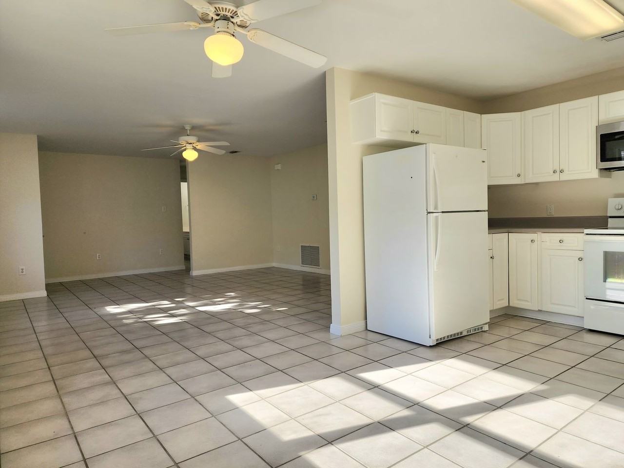 9100 Bay Pines Rd - Photo 7 of 31