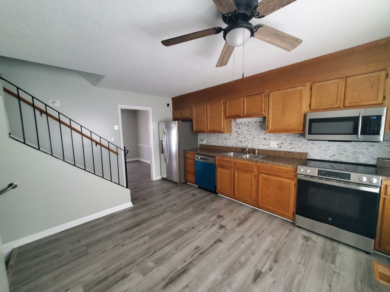 5229 Sundown Dr - Photo 7 of 27