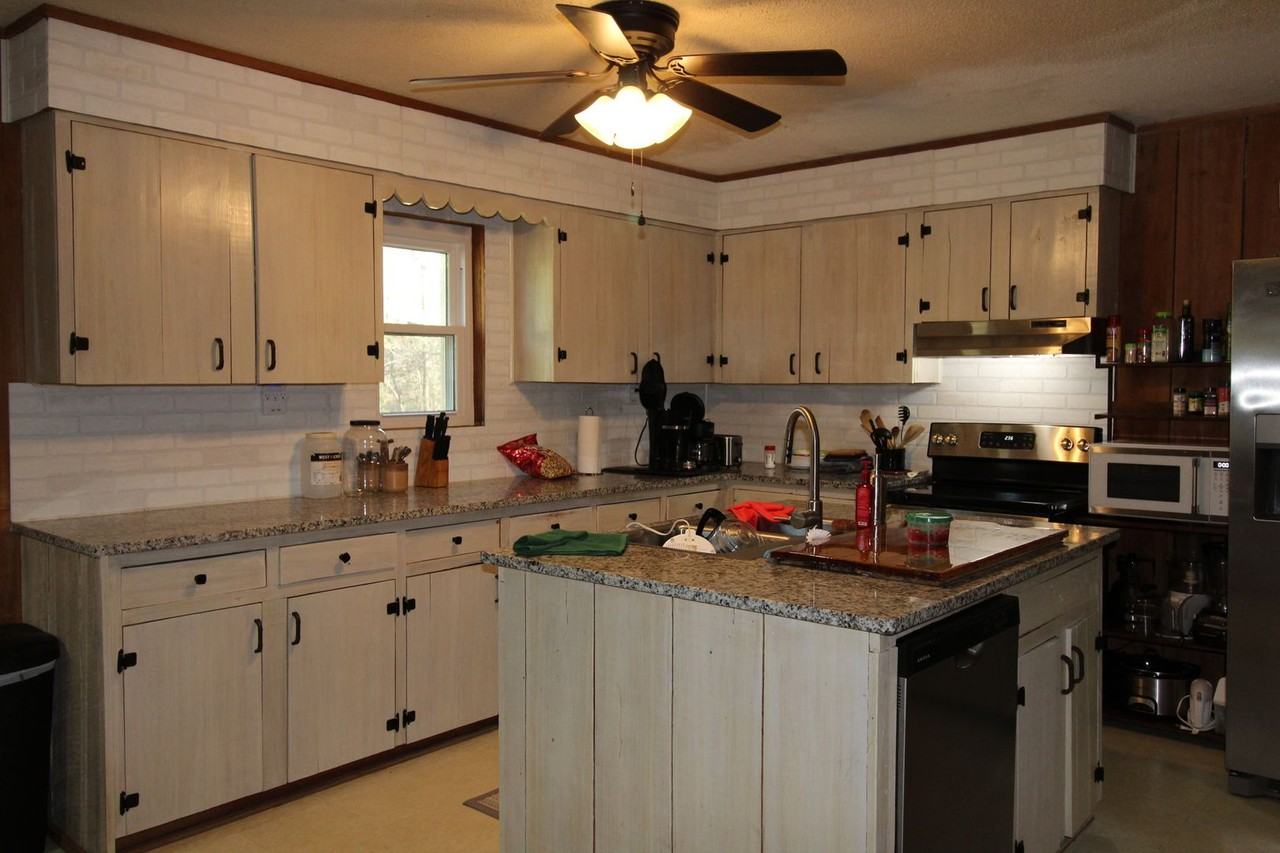 277 J K Moore Rd - Photo 2 of 15