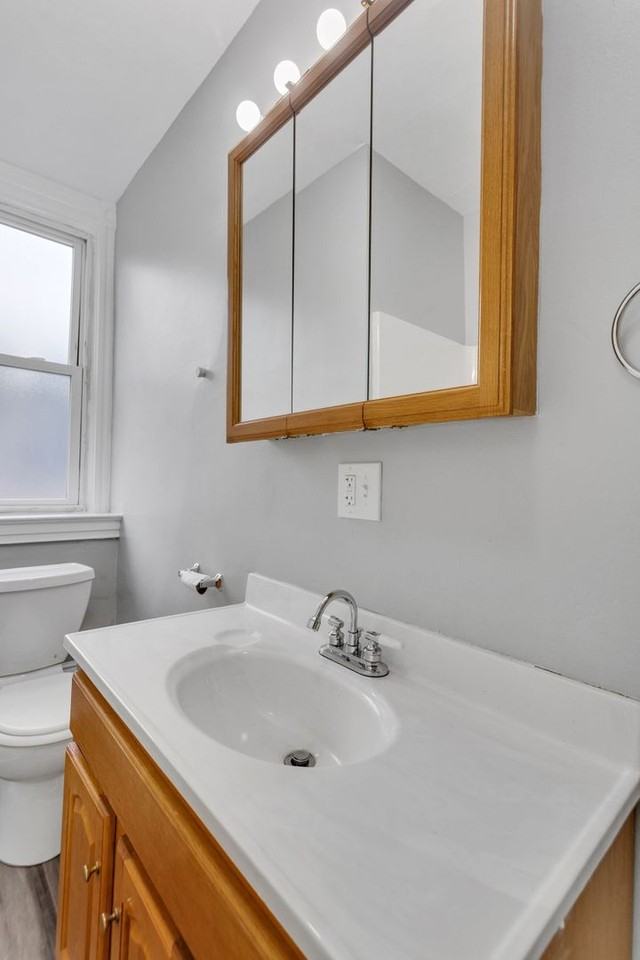 3210 Dawson St - Photo 4 of 28