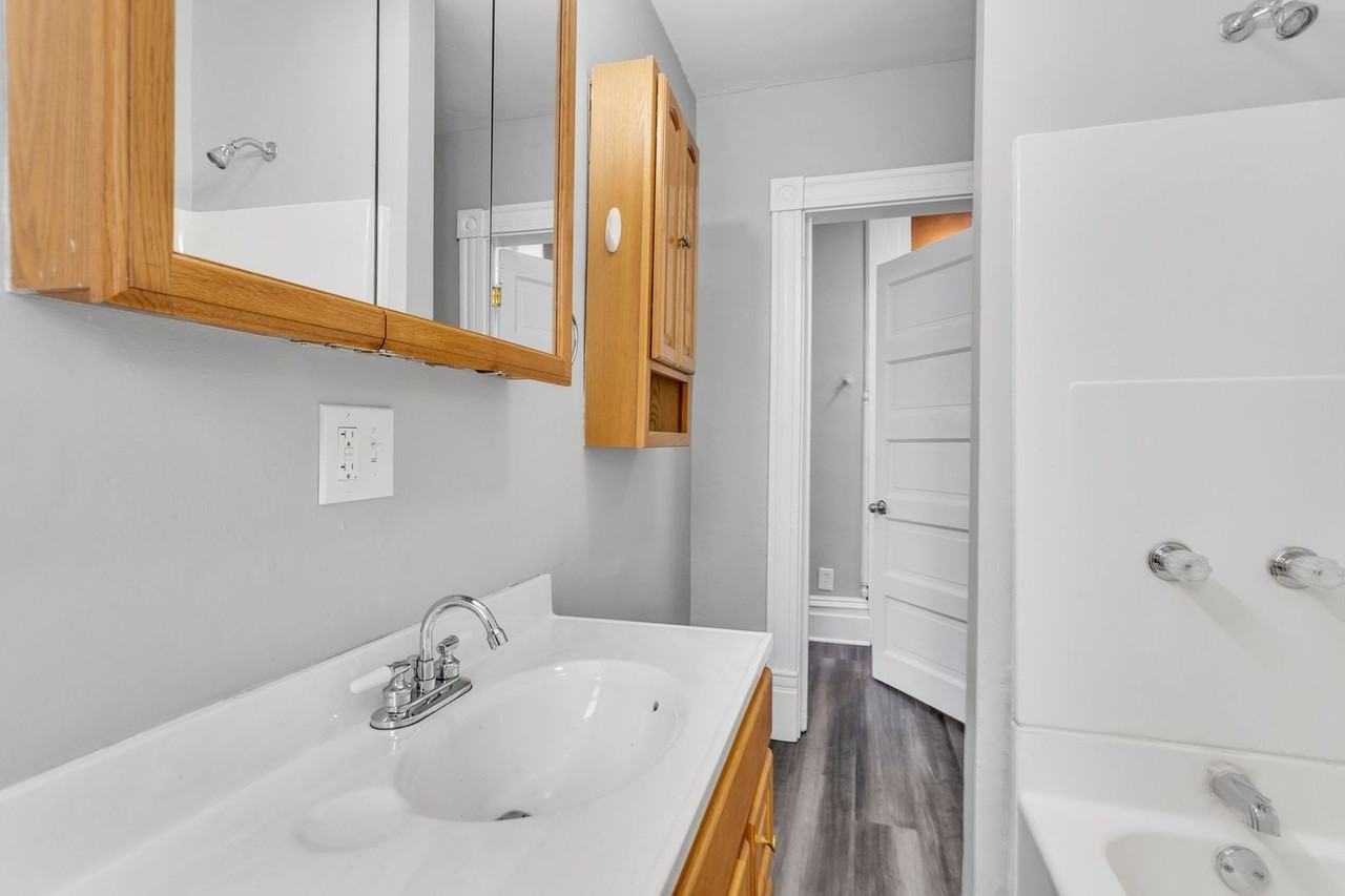 3210 Dawson St - Photo 6 of 28