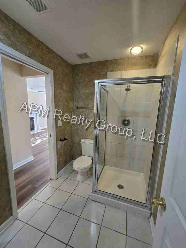 18 Baltusrol Ct - Photo 4 of 15