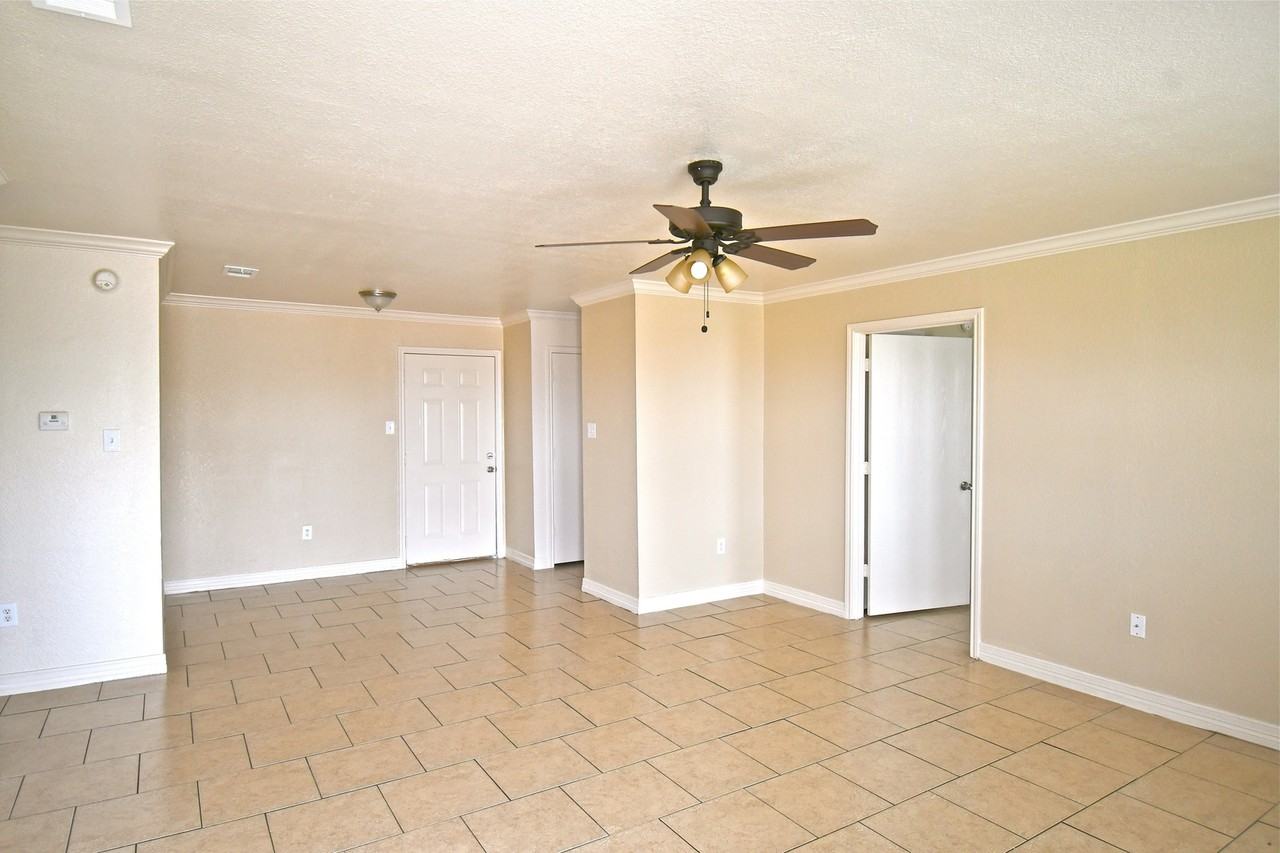 3626 Cranford Ave - Photo 2 of 9