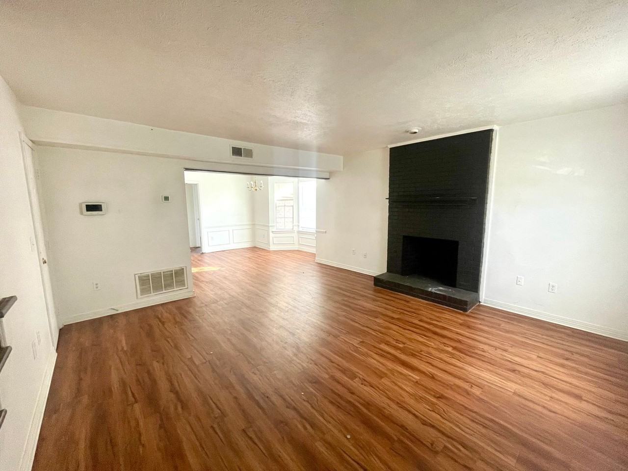 1202 Jamestown Way - Photo 2 of 13