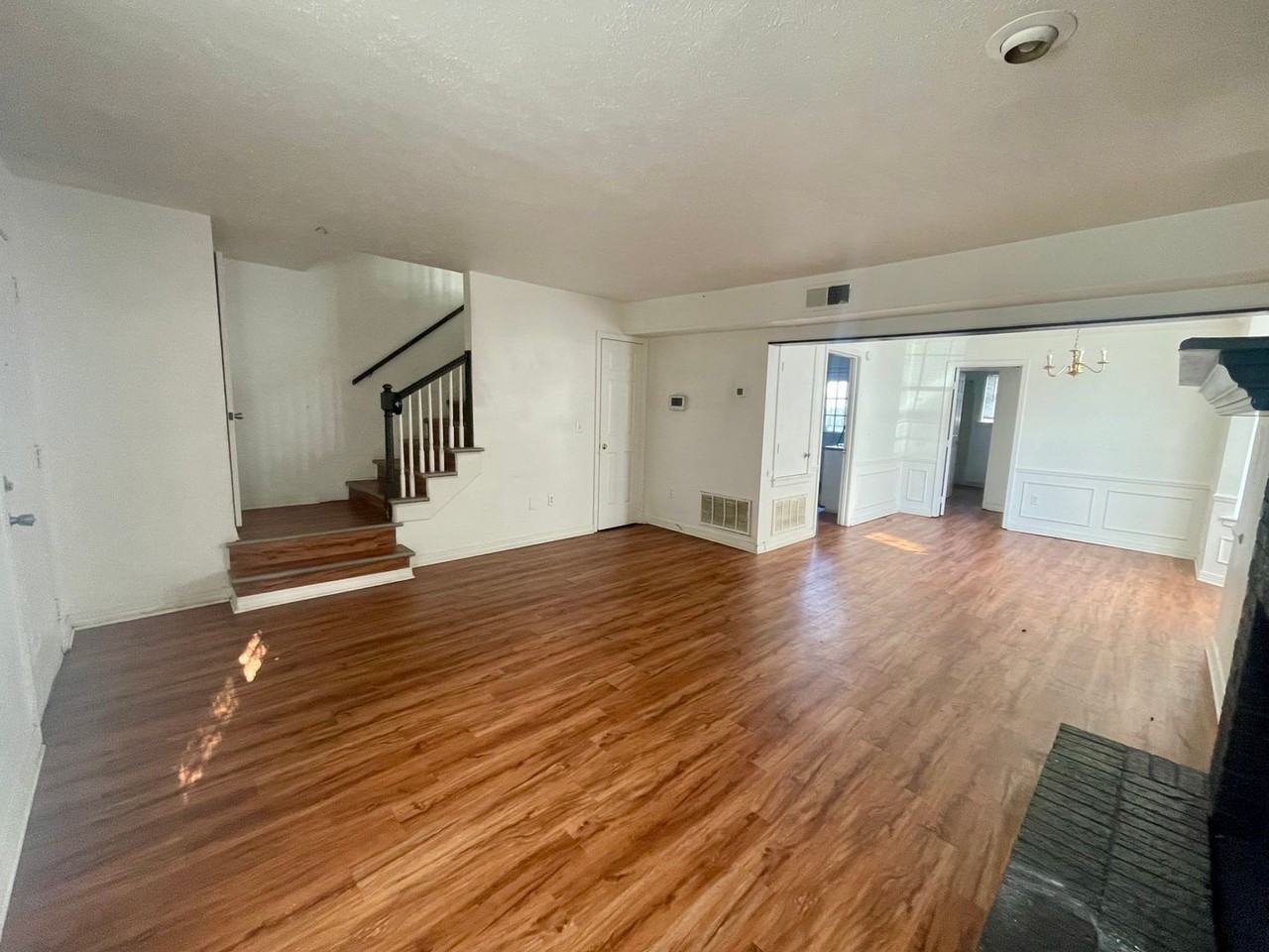 1202 Jamestown Way - Photo 3 of 13