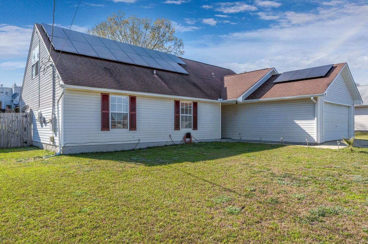 121 Nicole Ln - Photo 3 of 43