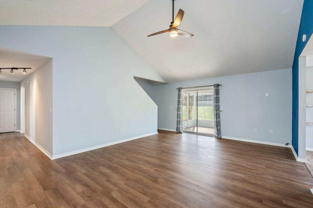 121 Nicole Ln - Photo 6 of 43