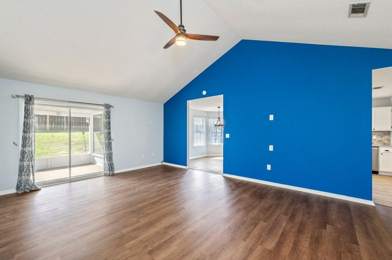 121 Nicole Ln - Photo 7 of 43