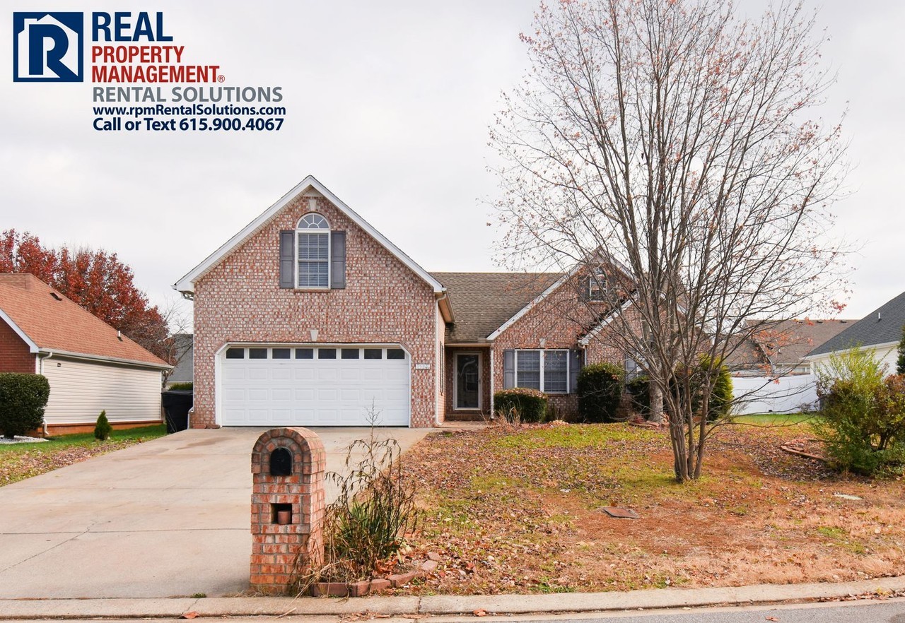 1535 Antebellum Dr - Photo 3 of 23
