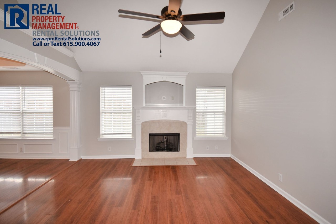 1535 Antebellum Dr - Photo 4 of 23