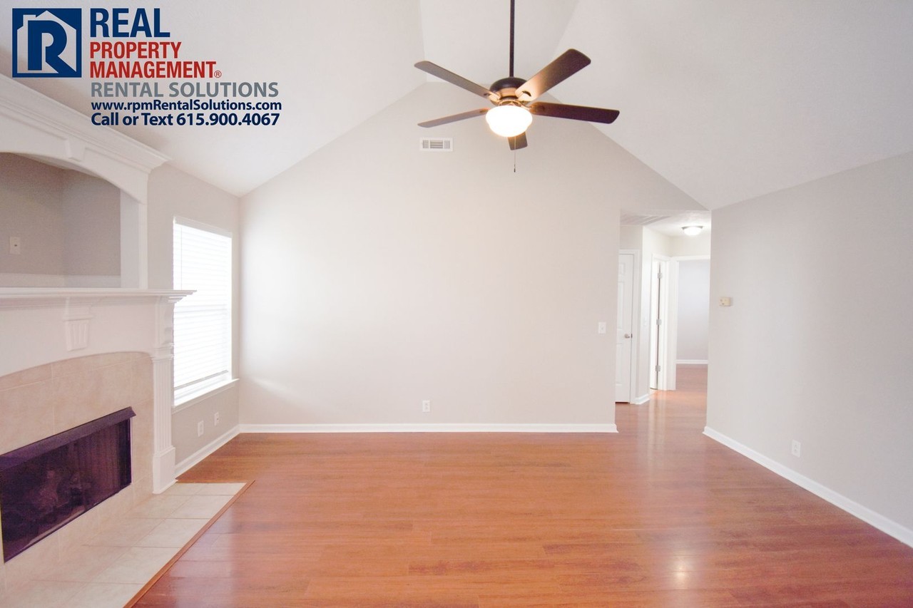 1535 Antebellum Dr - Photo 5 of 23