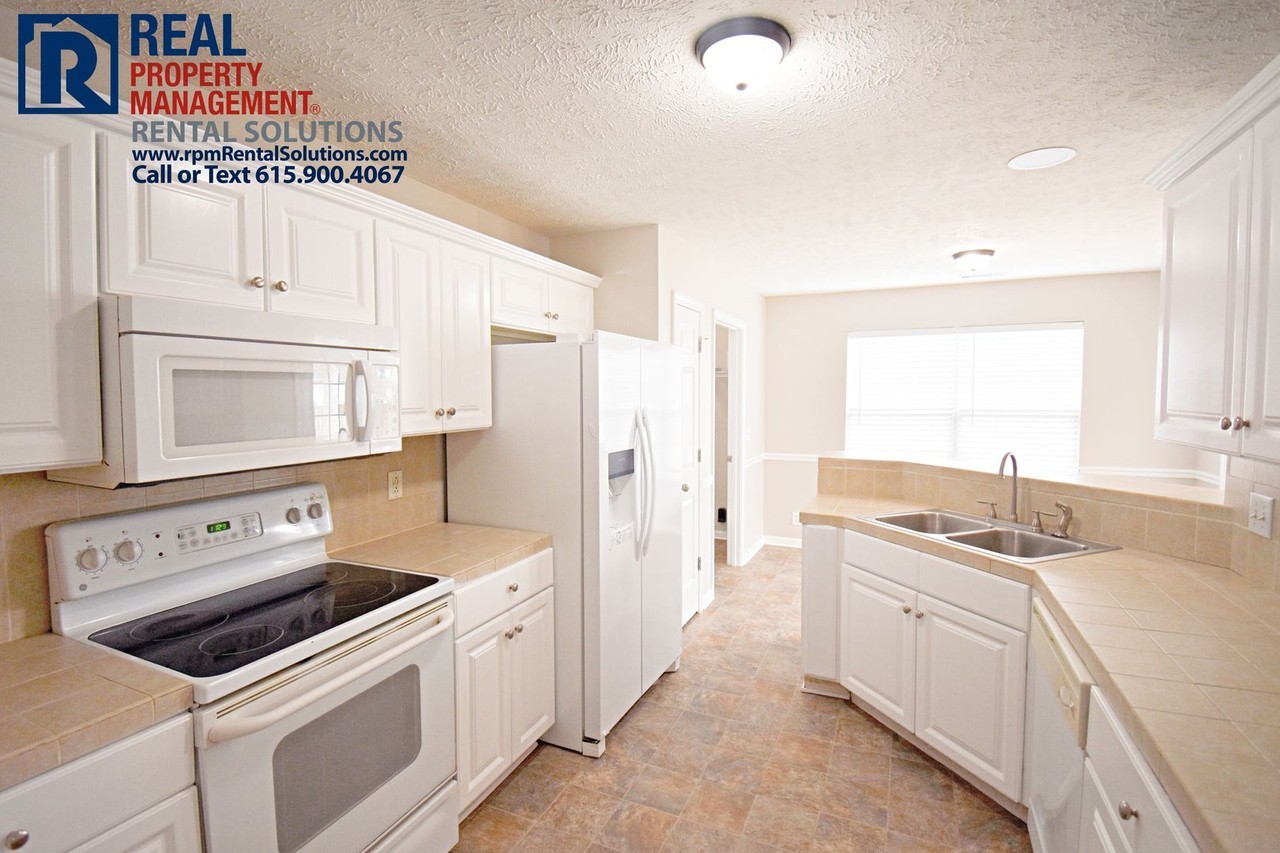 1535 Antebellum Dr - Photo 6 of 23