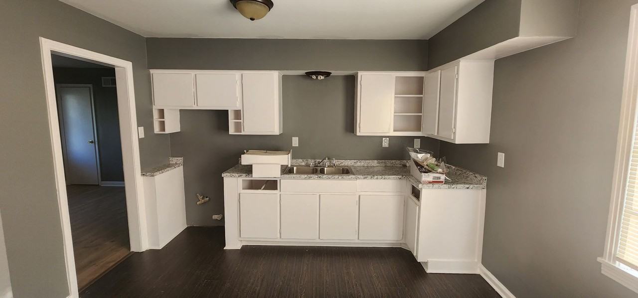 740 N 18th St - Photo 6 of 13