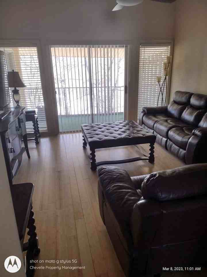 1208 Bush River Rd - Photo 7 of 20