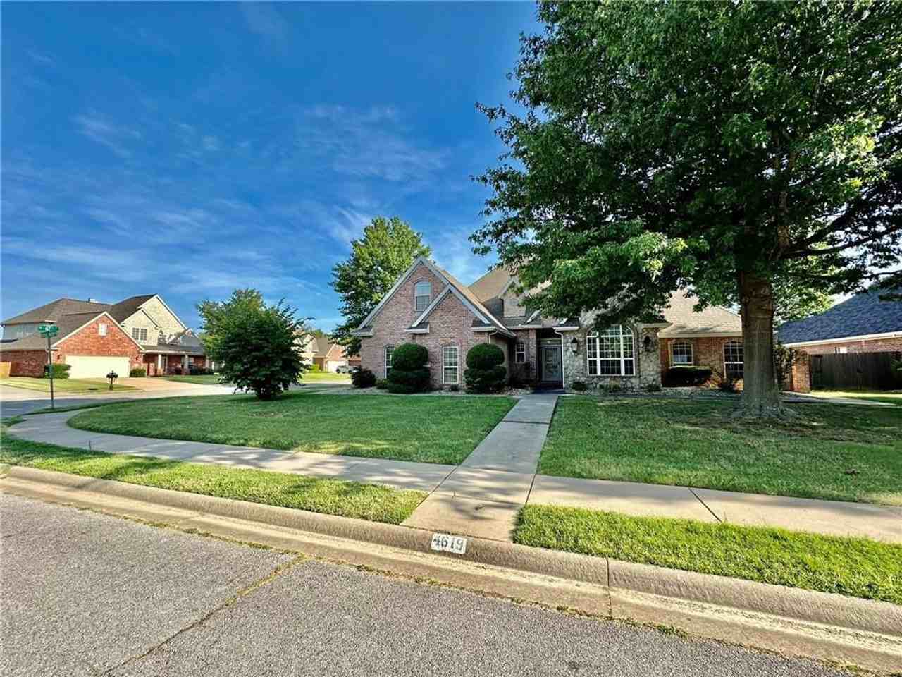 4619 W Knoll View Way - Photo 4 of 36