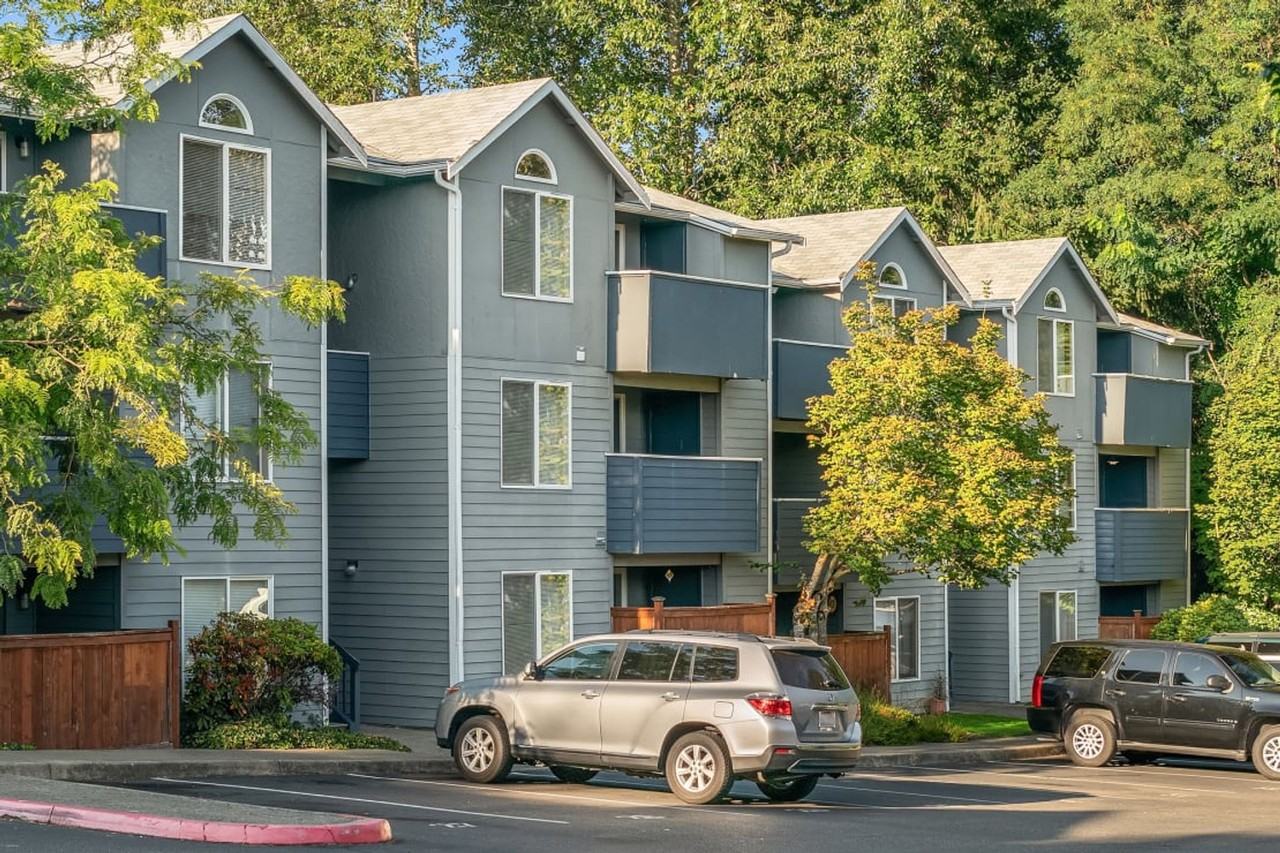 Spacious 2x2 Apartment Homes in Central Tacoma! - Photo 3 of 39