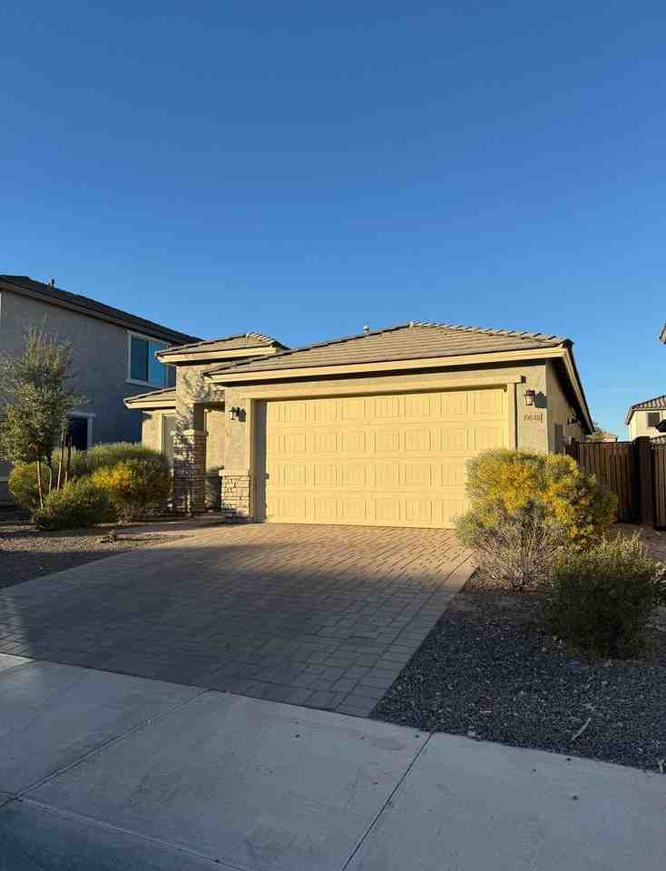 19848 W Rancho Dr - Photo 3 of 24