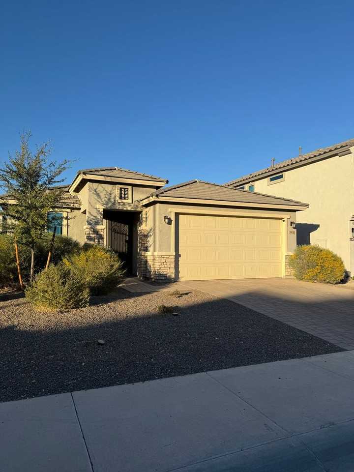 19848 W Rancho Dr - Photo 4 of 24