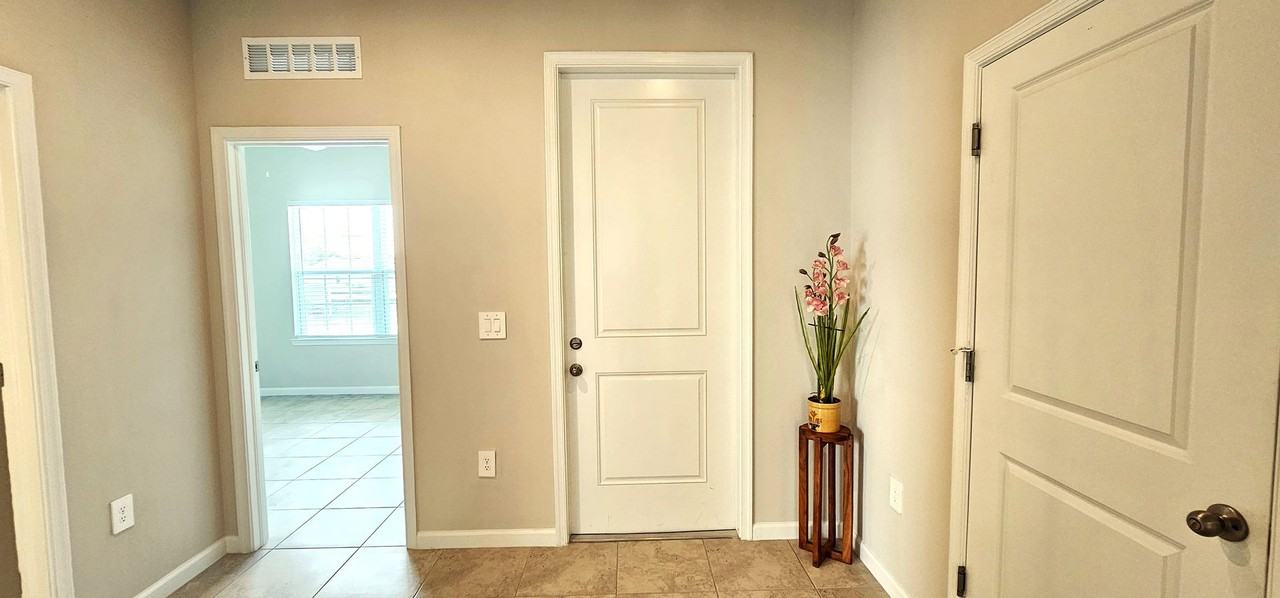 6746 Rumine Cir - Photo 3 of 50