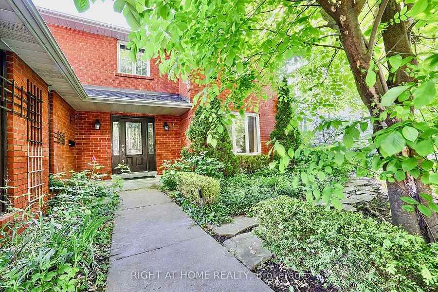 89 Yonge Street - Photo 2 of 39