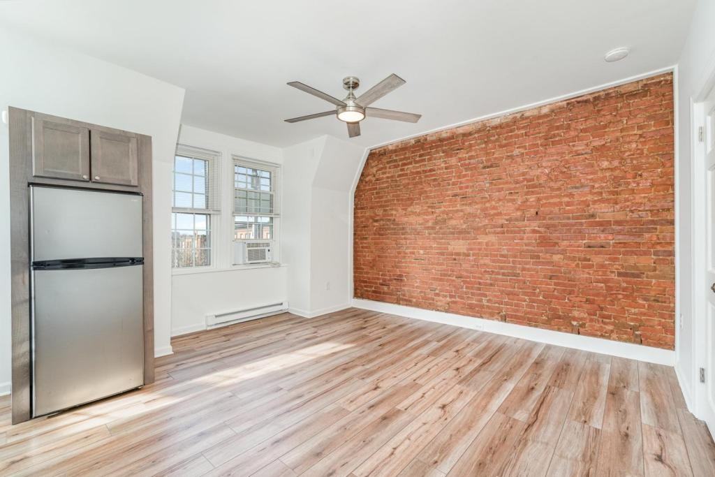 1629 N 2nd St ##4 - Photo 6 of 13