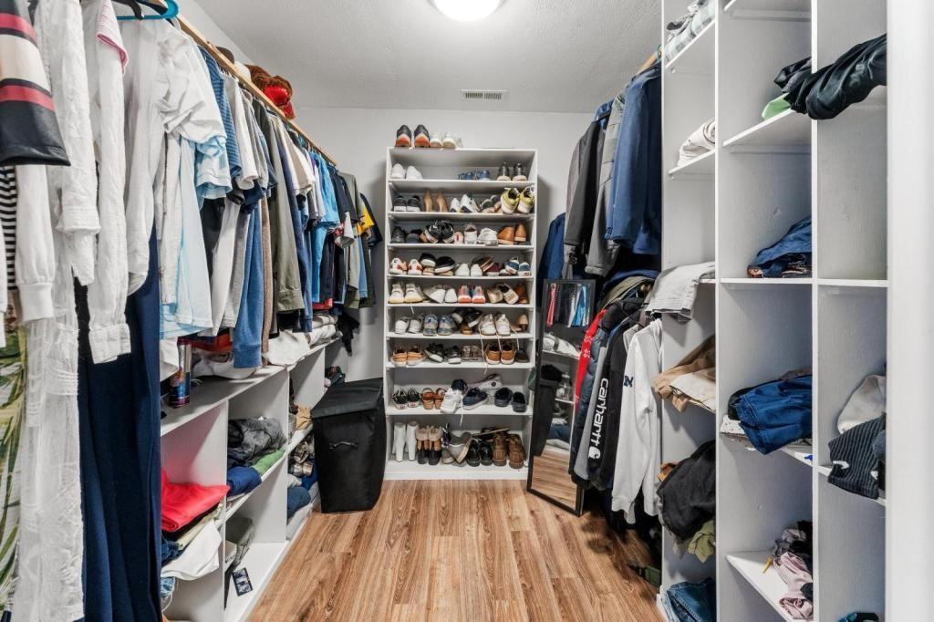 121 Ashley Ct - Photo 5 of 14