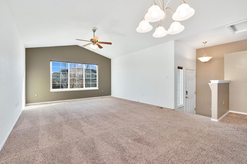 326 Moss Rock Way - Photo 7 of 24