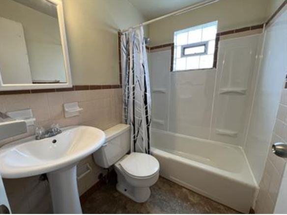 434 Brierly Ln #1 - Photo 5 of 9