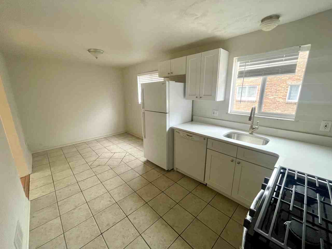 434 Brierly Ln #1 - Photo 3 of 9