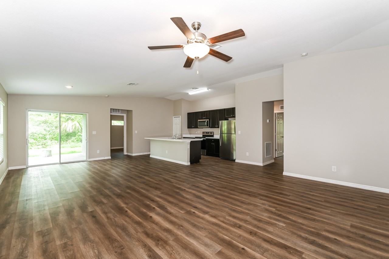 14134 Packard Ave - Photo 4 of 19