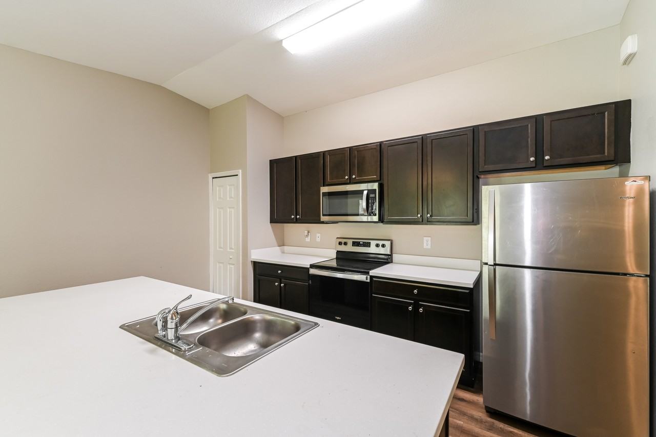 14134 Packard Ave - Photo 7 of 19