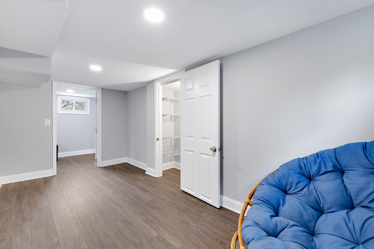 205 Charles St - Photo 3 of 9