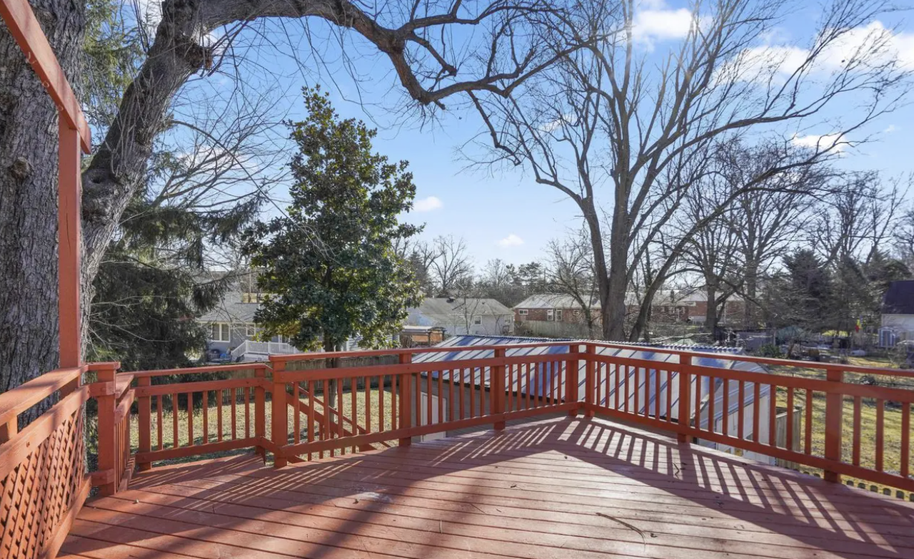 205 Charles St - Photo 7 of 9