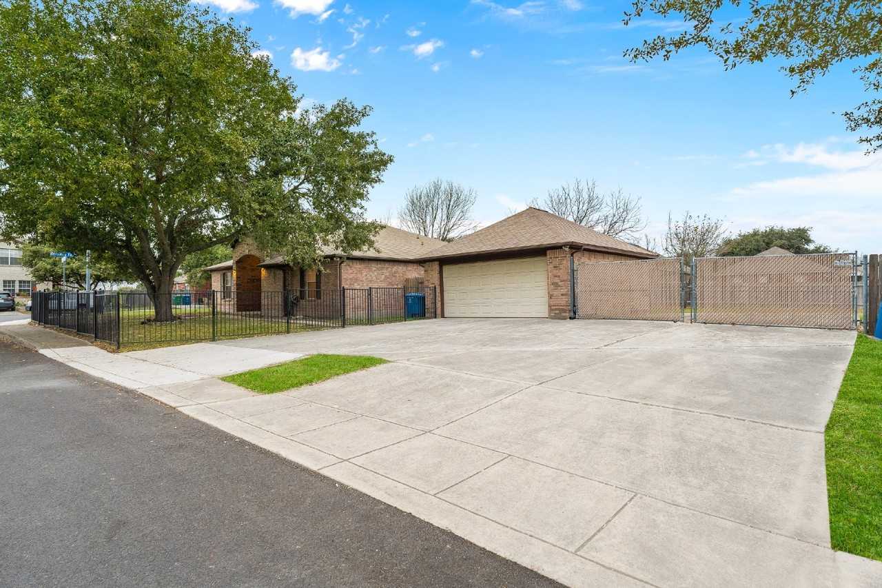 4707 Highland Farm - Photo 3 of 21