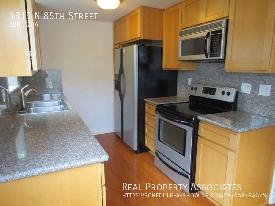 1315 N 85th St - Photo 5 of 21