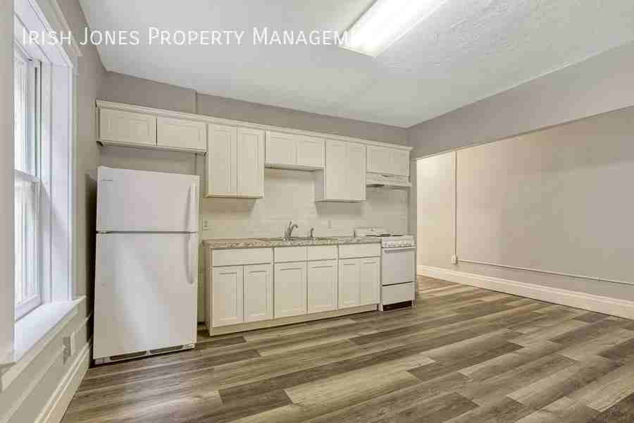 1715 Pine Ave #4 - Photo 3 of 14