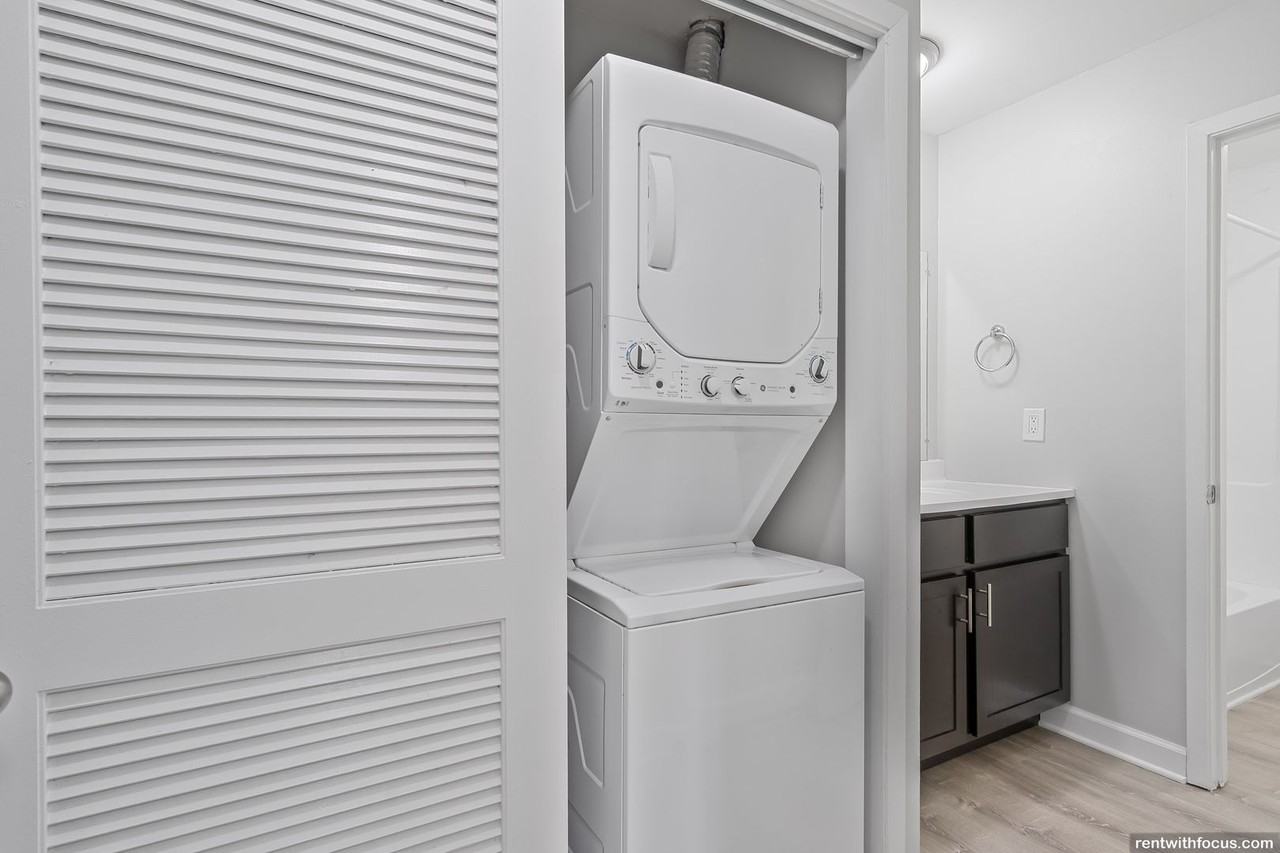 Franklin Park - Photo 6 of 24