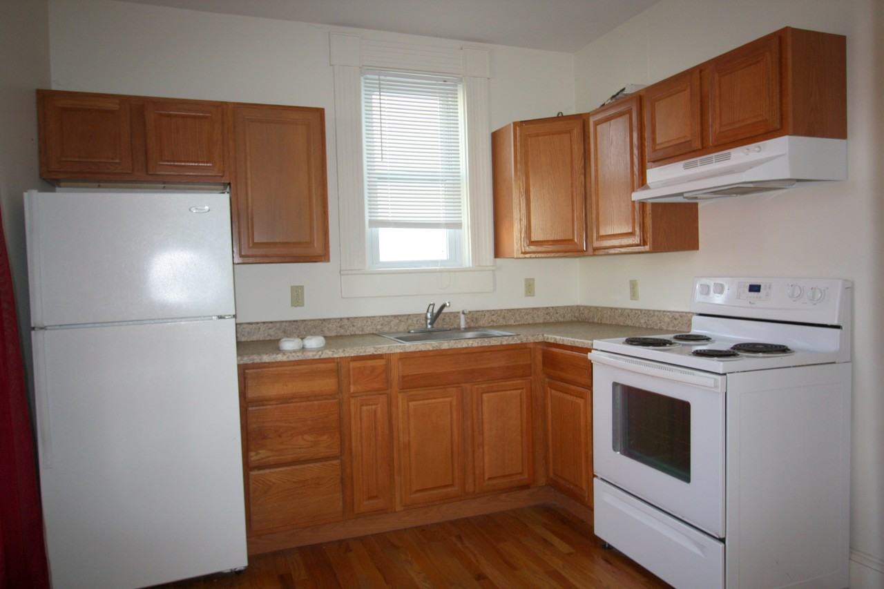 83 Clinton Street #2 - Photo 2 of 6