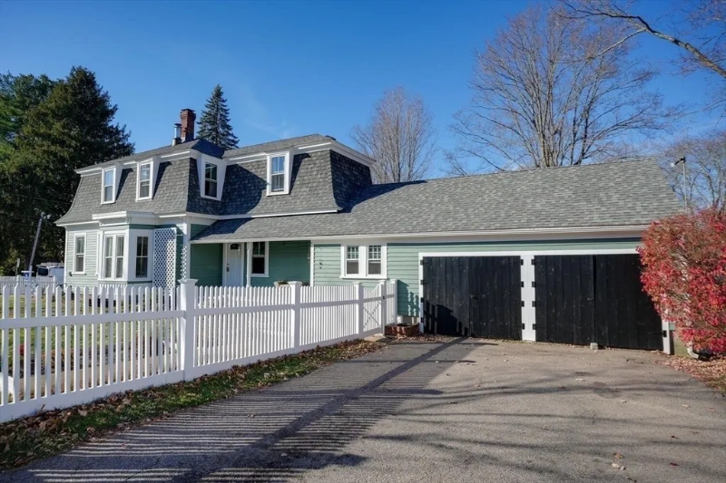 32 Oak Hill Rd - Photo 3 of 25